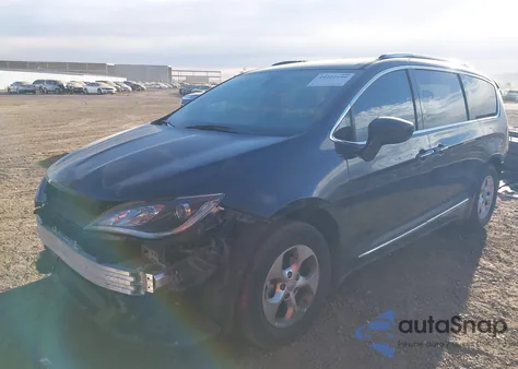 2017 Chrysler Pacifica Touring-L Plus z USA, uszkodzony, nr VIN 2C4RC1EG6HR531439